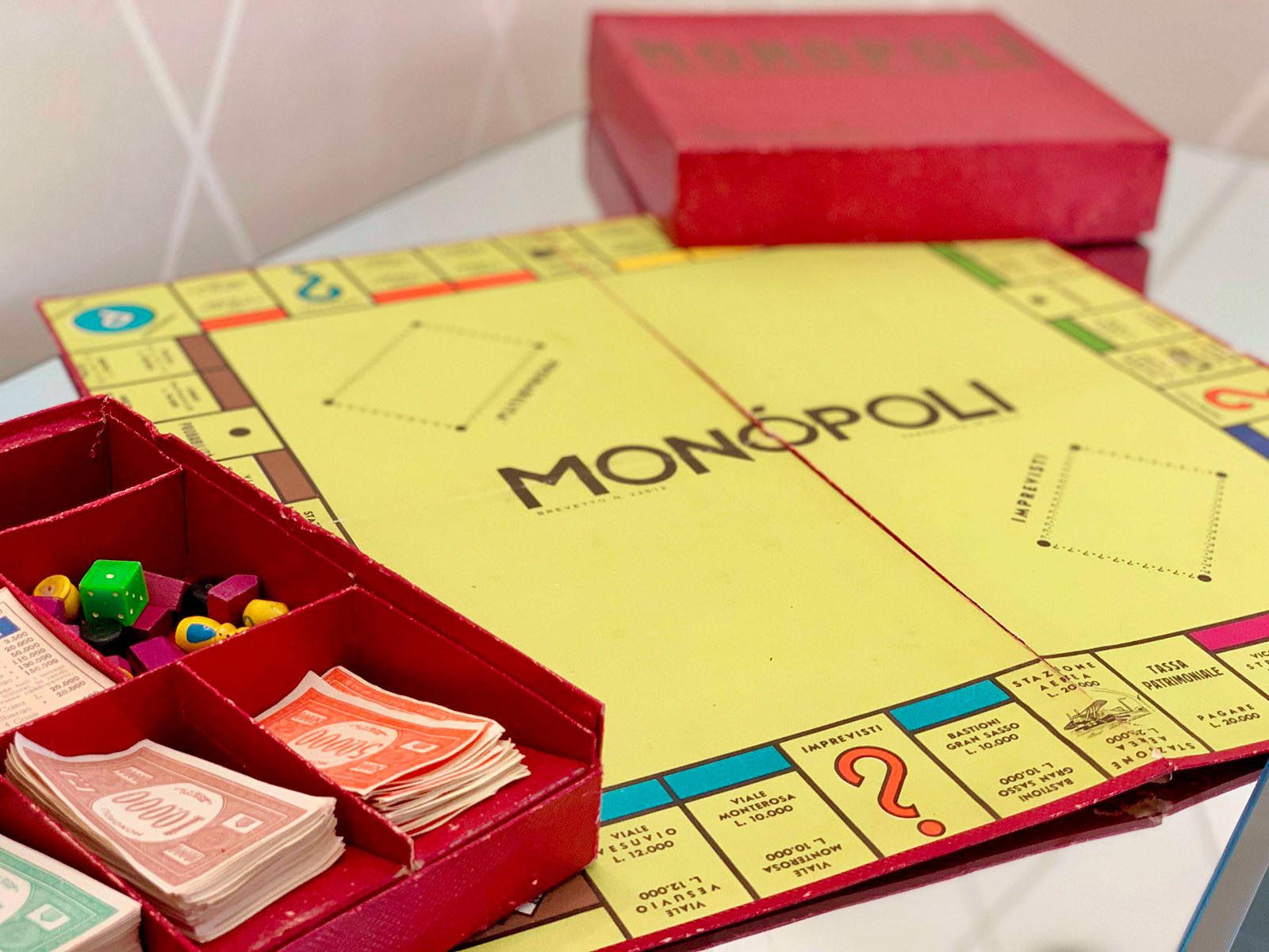 Monopoli Edizione Ritorno Al Futuro: Gioco Da Tavolo Ufficiale Con Gettoni Collezionabili